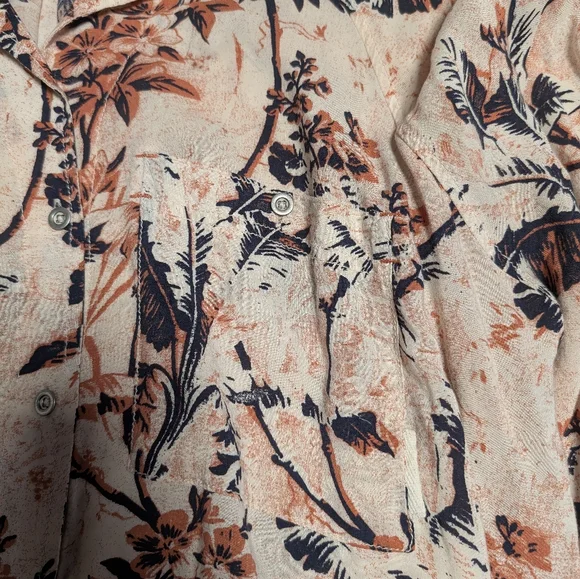 We The Free “It’s A Vibe” Buttondown • Floral Print • Size Large - Picture 10 of 10